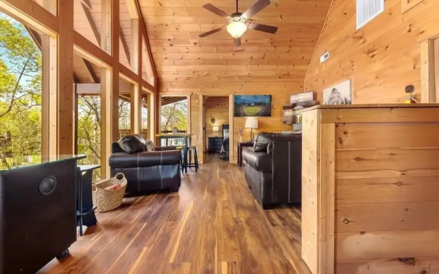 Aqua Paradise 4 Bedrooms 4 Bathrooms Home