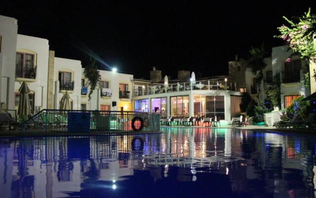Serpina Hotel - Adults Only