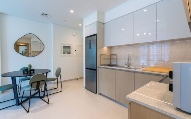 Luxury Burj Royale in the heart of Downtown