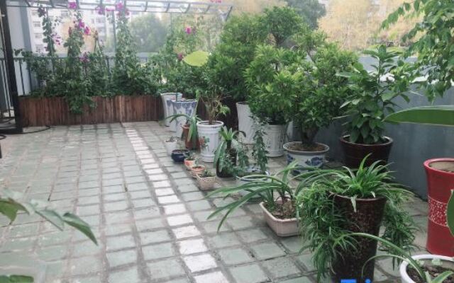 Xingshan Luoma Holiday Hotel