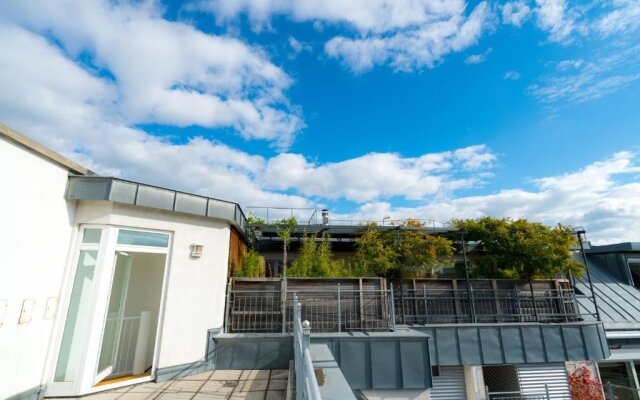 Vienna Residence | Terrific apartment with a phenomenal roof terrace just opposite Belvedere Castle