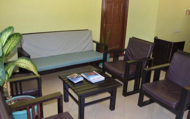 Saara Hotel