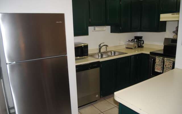 Park City Condo with 6 beds, 3 bedroom, 3 bath, 4 min to ski, 2 min to Sundance HQ