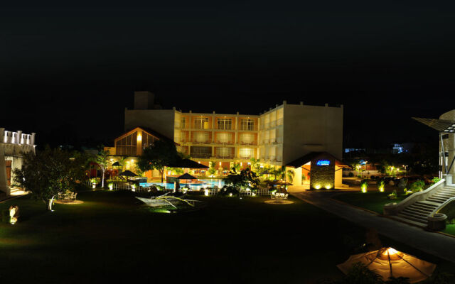 Avenra Garden Hotel