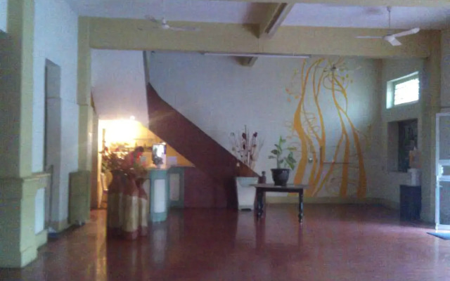 Hotel Morales Inn