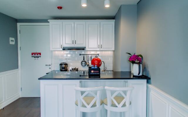 Warm And Simply Studio At Tuscany Residences