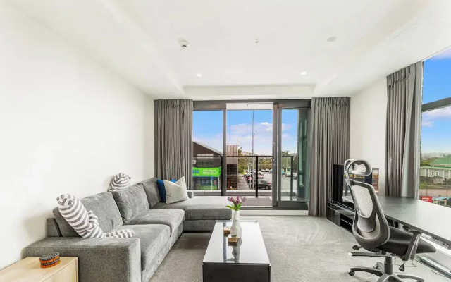 Cozy Apartment By Eden Park