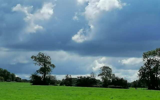 Chambres D'Hotes Les Hirondelles Bleues