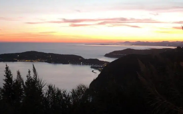 Overlooking Monte Carlo - Eze