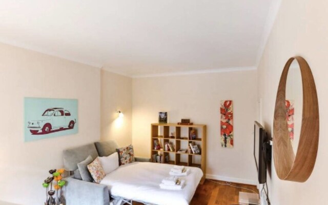 Great Apartment in Beautiful Location!