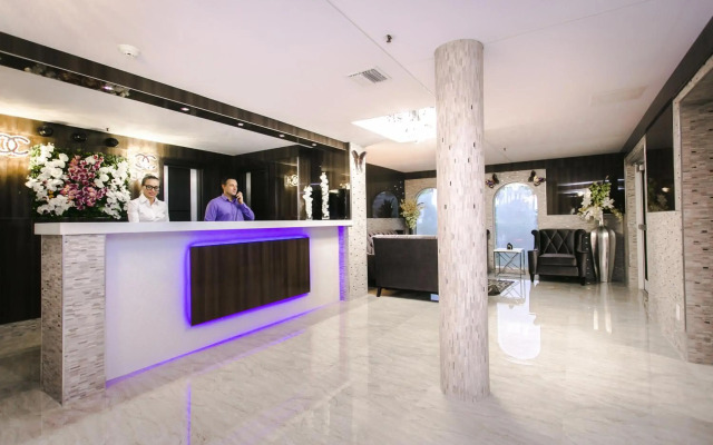 Ocean Beach Palace Hotel and Suites