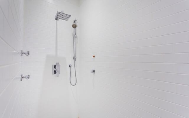 Bachelor Pad by Hometrotting