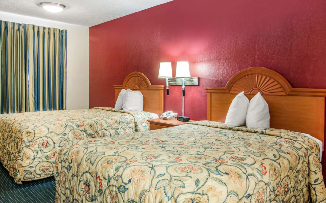 Rodeway Inn La Grange East