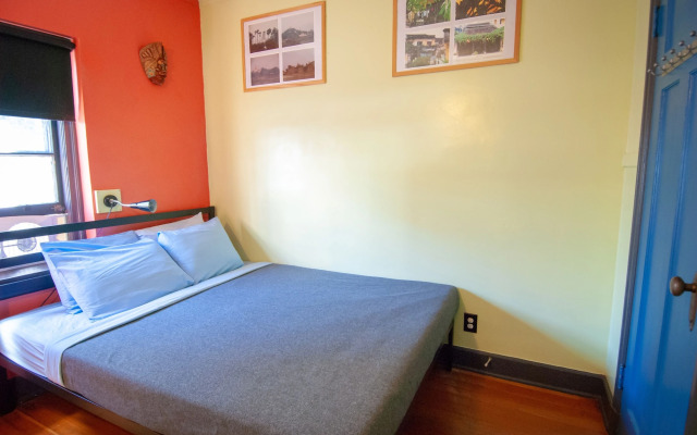 Ocean Island Inn Backpackers Suites - Hostel