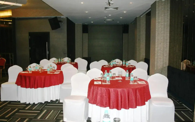 Lemon Tree Premier Malad Mumbai