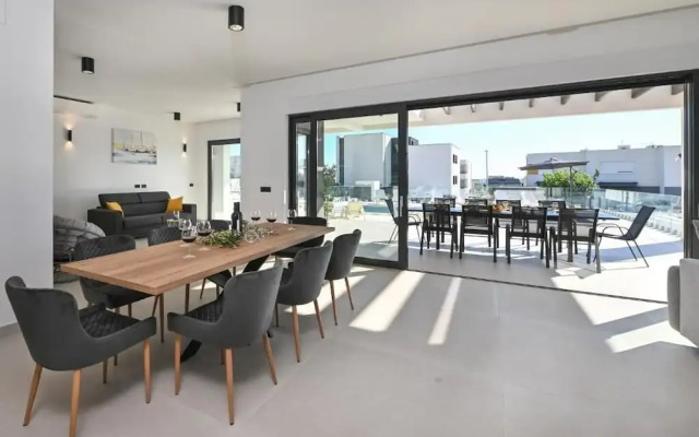 Luxury villas Paradise