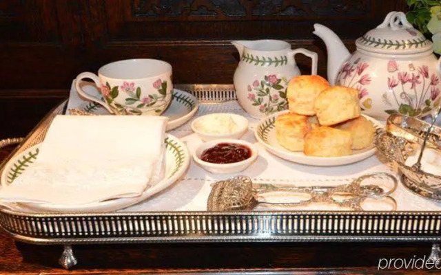 Thorngrove Manor Hotel