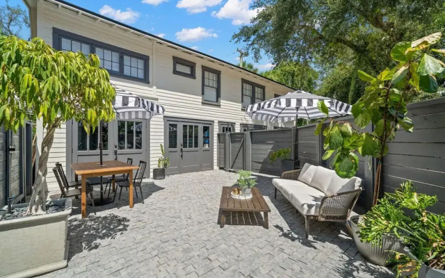 The Adaline - 9 Apartment Complex With Courtyard