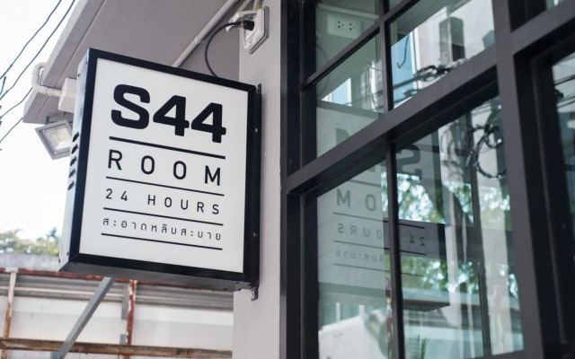 S44ROOM