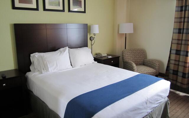 Holiday Inn Express Boston, an IHG Hotel