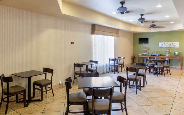 Sleep Inn & Suites Bakersfield North