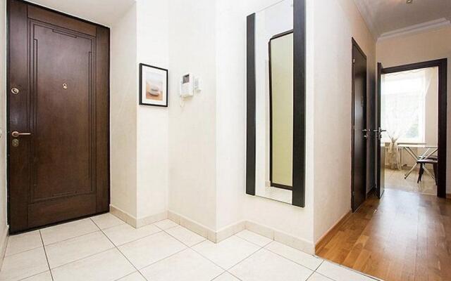Apartlux on Ploshchad Pobedy