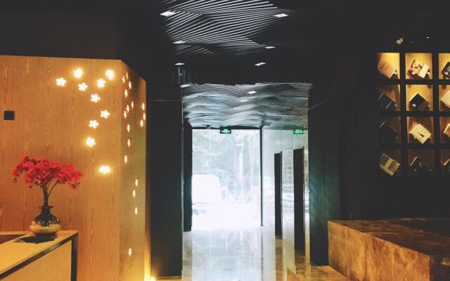 Lifu Hotel -Wankel Jiang Tai Road Railway