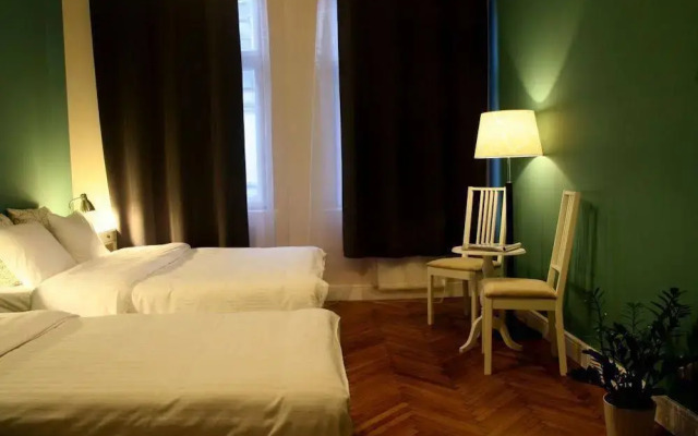 Blooms Boutique Hostel
