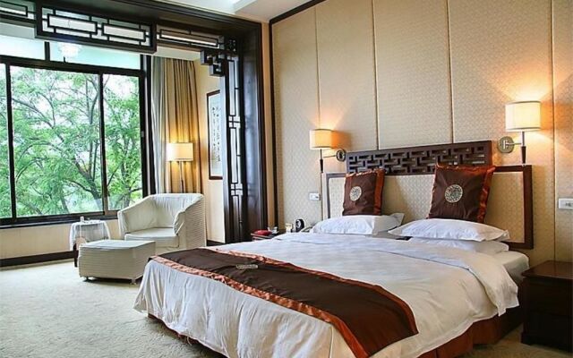 Jinan Shungeng Hillview Hotel