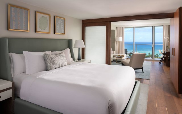 The Ritz-Carlton Residences, Waikiki Beach