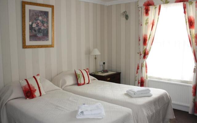 Woodlands Country House