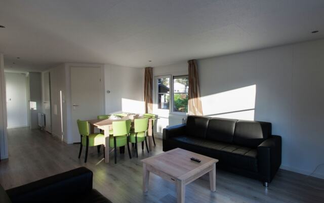 Great chalet with dishwasher, surrounded by forest