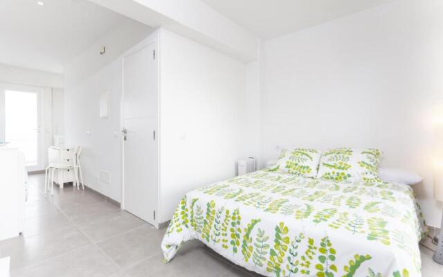 YourHouse Monges sea view Studio