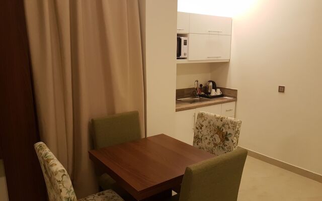 Laperla Hotel