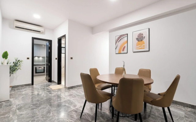 Luxury D1 Mension Condotel