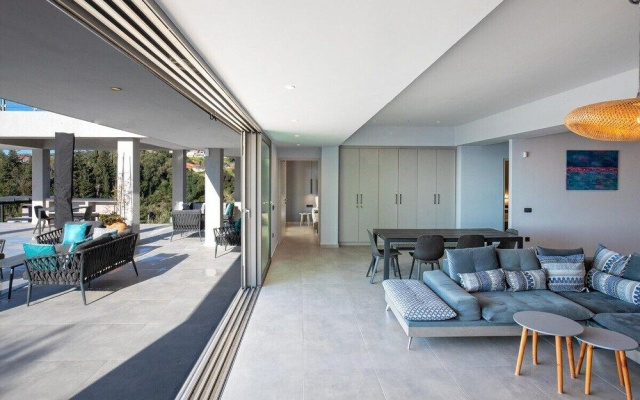 Exclusive Villa Petalouda