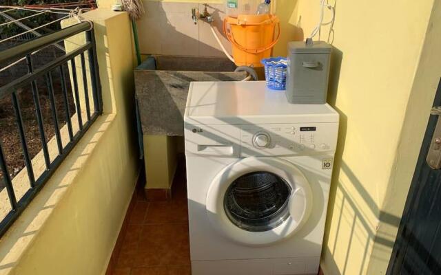 Cosy Westlands Apartment