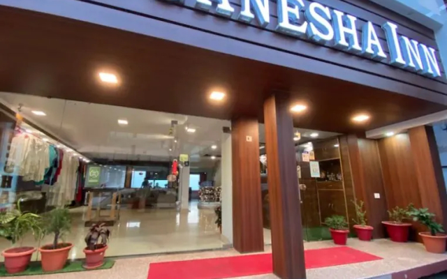 Hotel Ganesha Inn