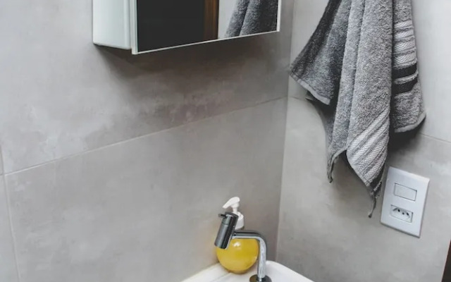 Tima Kitnet Prox Unifei com Wi-fi e Smart TV