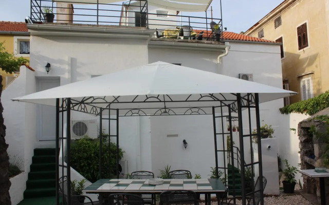 Apartments Petra 23