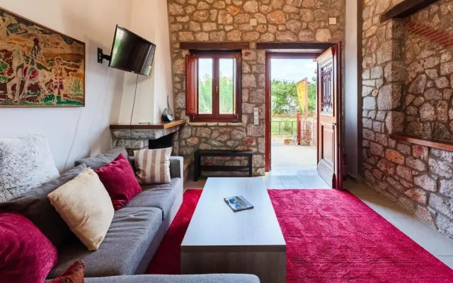 Impeccable Studio for 2 in Limenaria