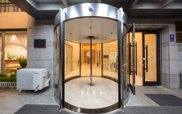 Dalian Precious Ginza Hotel