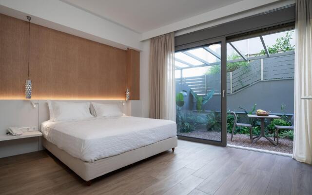 One Bedroom Apartment with Private Garden