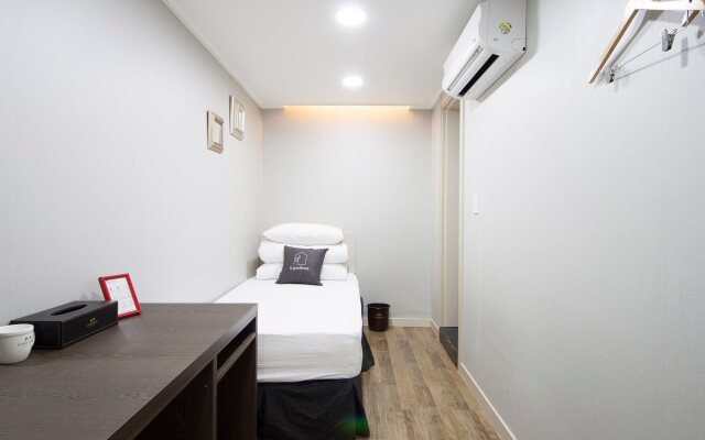 K-Grand Hostel Gangnam 1