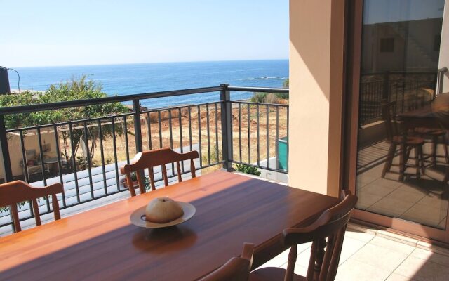 Villa Only 50m To The Sea, Sleeps 12, Polis