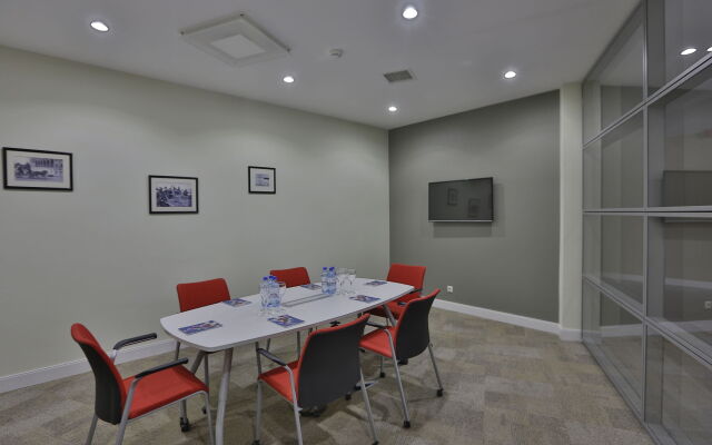 Homebridge Hotel Apartments