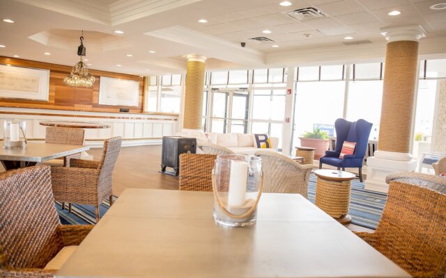 Port Royal Oceanfront Hotel