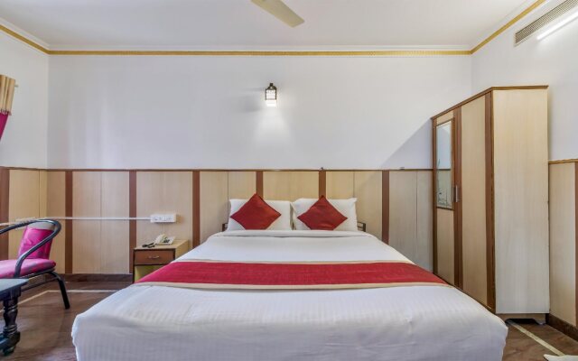 Hotel Shivaal`s Residency