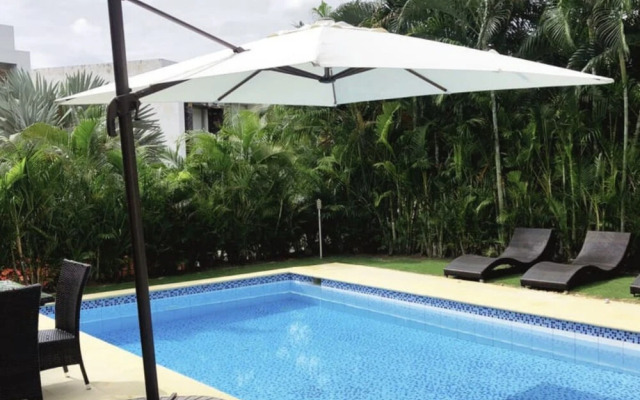 Casa Quinta con Piscina en el Peñón