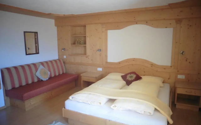 Pension Frapes